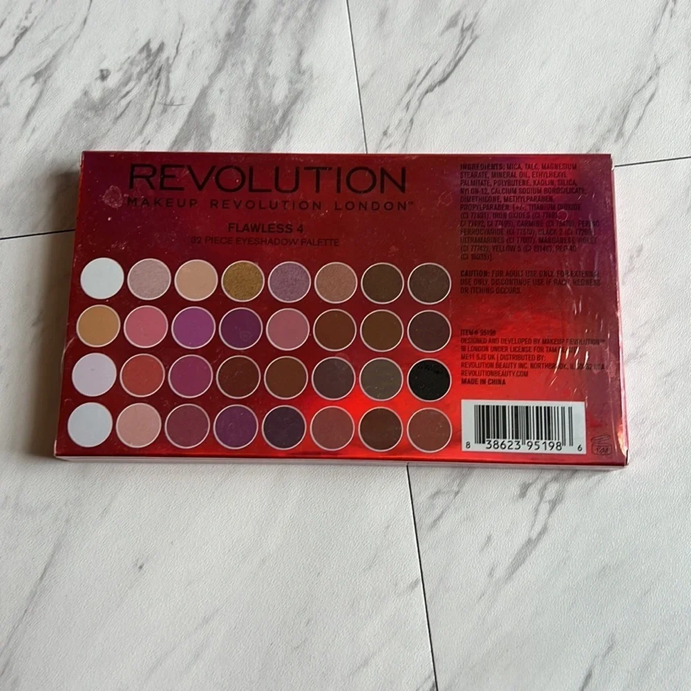 New Revolution Flawless 4 Eye Shadow Palette 32 colors